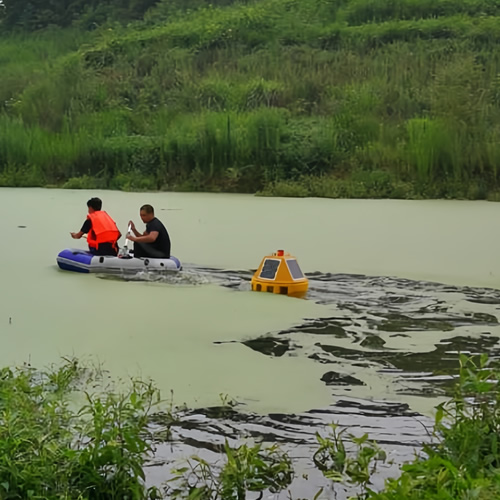 重慶某水庫(kù)安裝浮標(biāo)式水質(zhì)監(jiān)測(cè)站